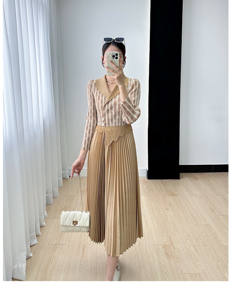 ĐẦM DẬP LY CỔ VEST PHỐI SỌC D137